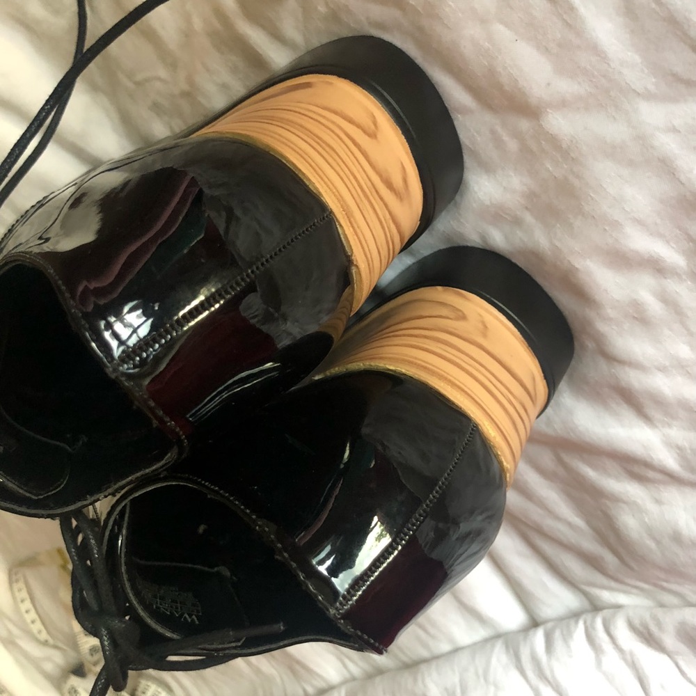 Shoes - Picture 11 of 16